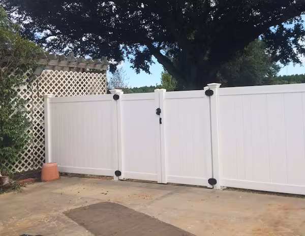 white-weatherables-vinyl-fence-gates-dwpr-t-g11-3-6x65-e1_600